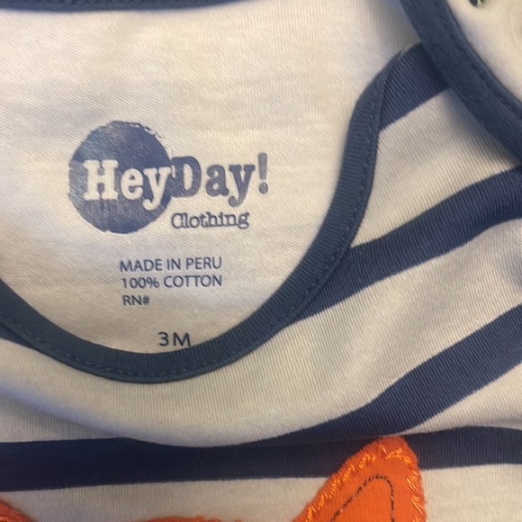 Fox baby gown - Picture 2 of 2